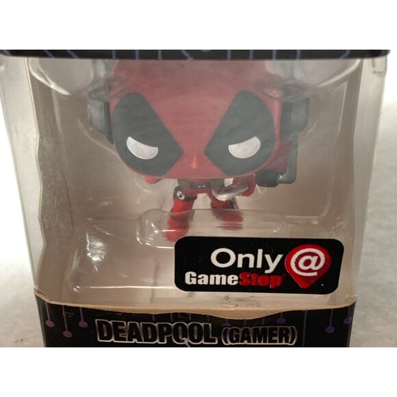 Marvel Pocket Pop Keychain Deadpool & Miles Morales Gamer Glow In Dark Figures - Picture 4 of 8